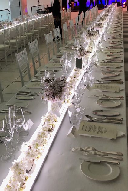 スッとした清涼感のハーブや、香り高いバラ