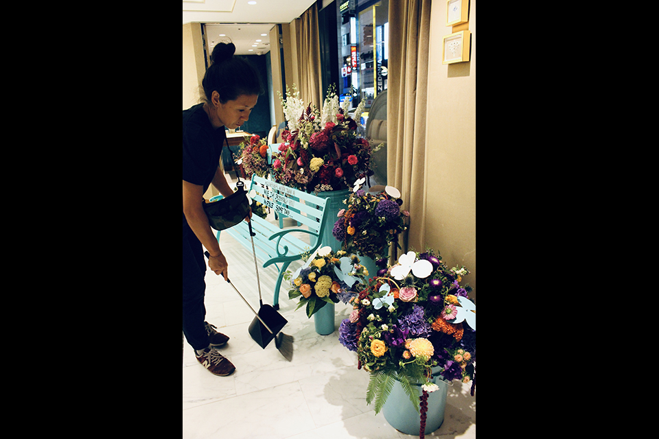 ライフデコイベントワークス129－表参道の花屋 LIFEDECO flower works