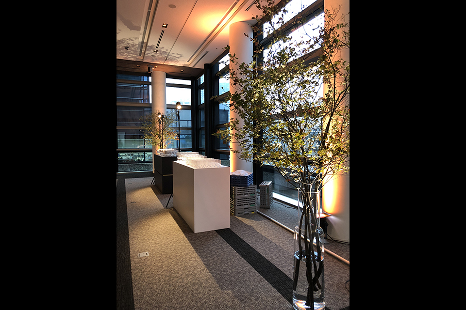 ライフデコイベントワークス131－表参道の花屋 LIFEDECO flower works