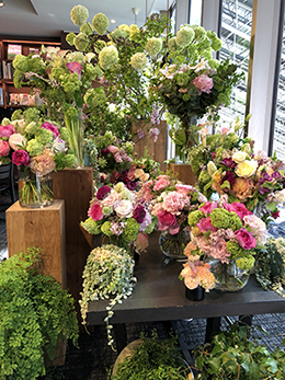 サムネイル　ライフデコイベントワークス144－表参道の花屋 LIFEDECO flower works
