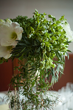 サムネイル　シャングリラホテル 結婚式 ウェディングフラワー09ウェディングフェア－表参道の花屋 LIFEDECO flower works