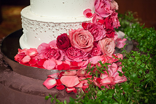 サムネイル　シャングリラホテル 結婚式 ウェディングフラワー32ウェディングフェア－表参道の花屋 LIFEDECO flower works