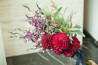 サムネイル　シャングリラホテル 結婚式 ウェディングフラワー40ウェディングフェア－表参道の花屋 LIFEDECO flower works